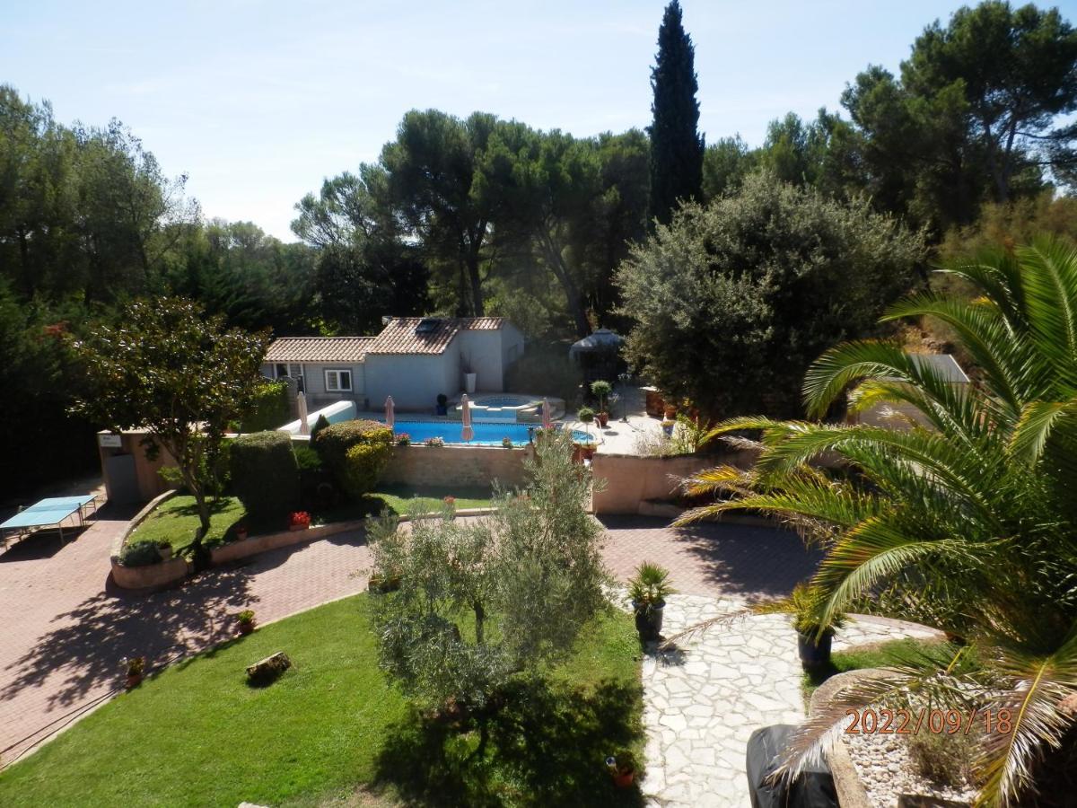 Gite Le city en Provence Lambesc Extérieur photo